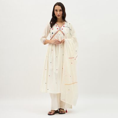 Ladies' Kurta, ऑफ व्हाइट Ladies' Kurta