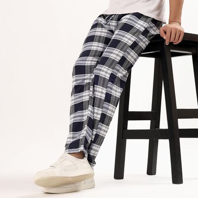 Men's Black Slim Fit Basic Track Pants
