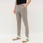 Men's Muted Grey Slim Fit Flat-Front Casual Trousers, हल्का ग्रे, small