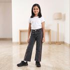 Girls Black Straight Fit Embroidered Jeans, काला, small