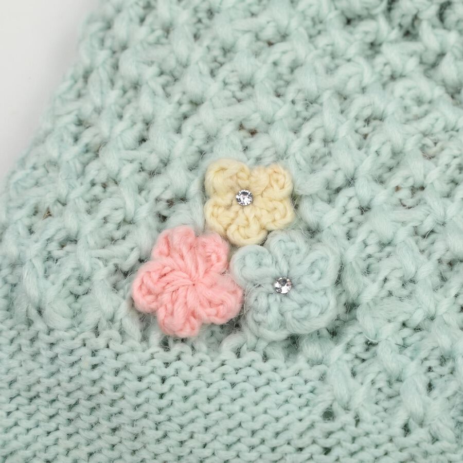 Women's Mint Green Floral Applique Beanie Cap, हल्का हरा, large