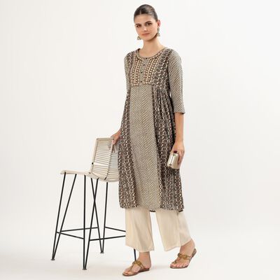 Women's Beige Round Neck Printed Kurta