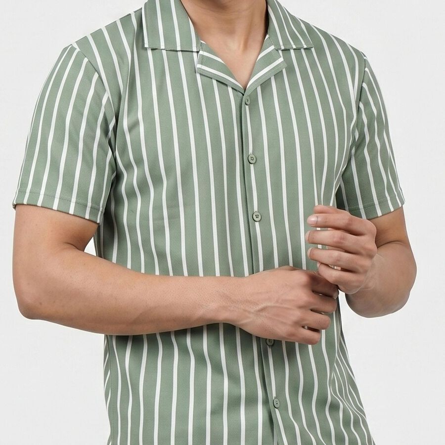Men Green Camp Collar Casual Shirt, Light Green, large