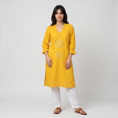 Women's Yellow Cotton V-Neck Embroidered Kurta