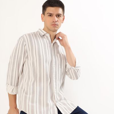 Men's Off White Cotton Classic Casual Shirt