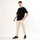 Men's Warm Beige Tapered Fit Cargo Track Pants, गहरा पीला, small image number null