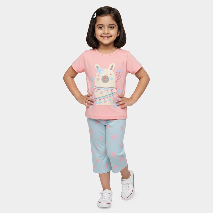 Girls Pink Round Neck Casual T shirt and Capri Set, हल्का गुलाबी, large