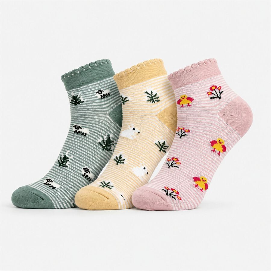 Women's Assorted Regular Fit Striped Novelty Pack of 3 Socks, Assorted, large