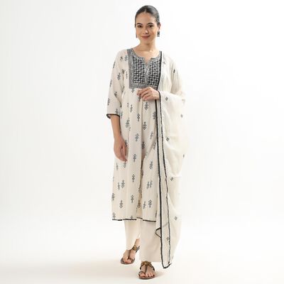 Women's Eggshell White Embroidered Notch Neck Flared Kurta