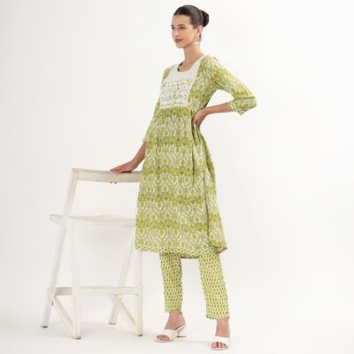 Ladies' Ethnic Set 