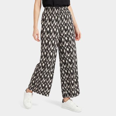 Women's Black Regular Fit Printed Palazzos