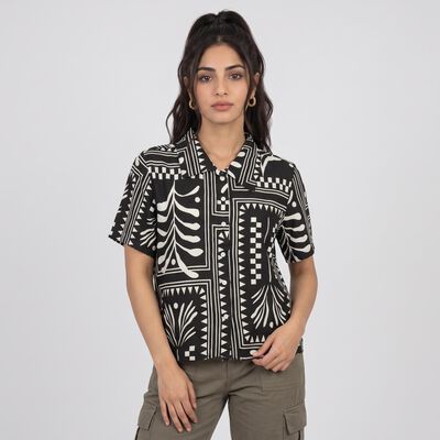 Women's Black Printed Spread Collar Shirt