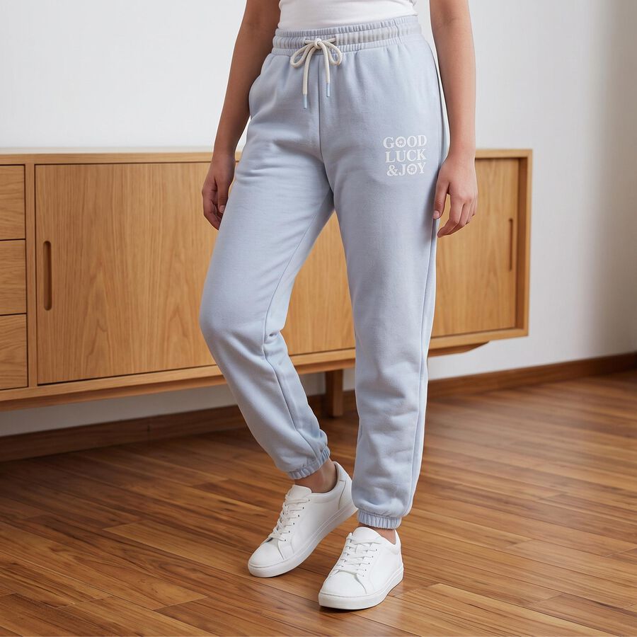 Girls' Light Blue Jogger Fit Typographic Print Winter Pyjama, हल्का नीला, large