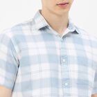 Men's Blue Cotton Half Sleeve Spread Collar Casual Shirt, हल्का नीला, small