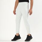 Men's Off-White Tapered Fit Running Track Pants, हल्का ग्रे, small