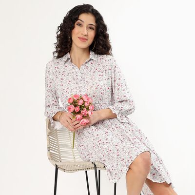 Women's Muted Pink Round Neck Romantic Midi Dress