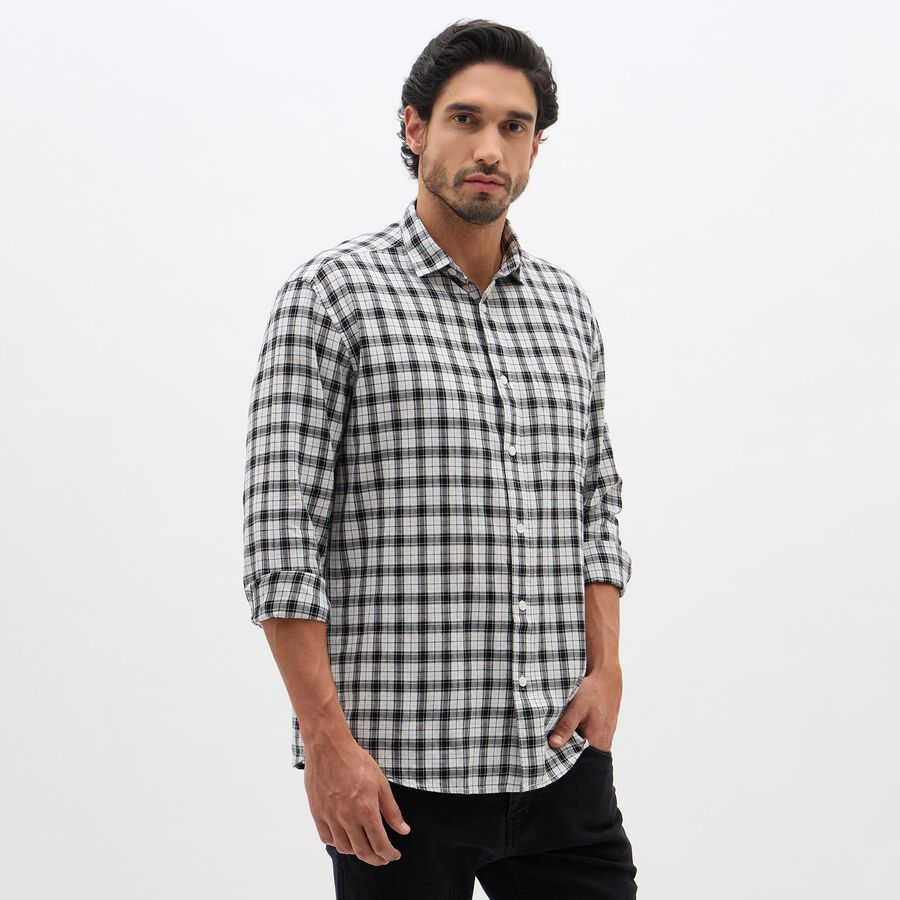 Men's White and Black Checkered Spread Collar Casual Shirt, White, large