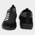 Men's Jet Black Slip-On Casual Sneakers, काला, small