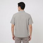 Men's Light Blue Half Sleeves Spread Collar Regular Fit Shirt, हल्का नीला, small