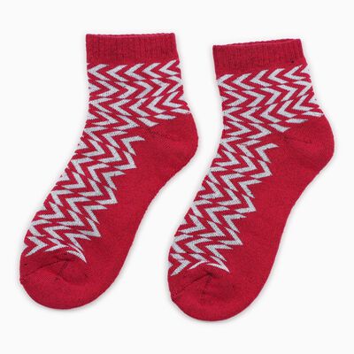 Women's Bright Red Ankle Length Zigzag Pattern Socks