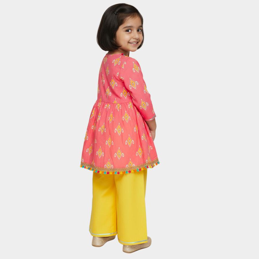 Girls Bright Pink Ikat Print Bohemian Kurta and Yellow Palazzo Fusion Set, गुलाबी, large image number null