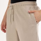 Men's Muted Beige Regular Fit Cargo Jogger, गहरा पीला, small image number null