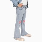 Girls' Light Blue Flared Fit Embellished Jeans, हल्का ग्रे, small image number null