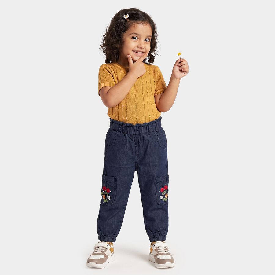 Girls Navy Blue Jogger Fit Embroidered Cargo Jeans, गहरा नीला, large