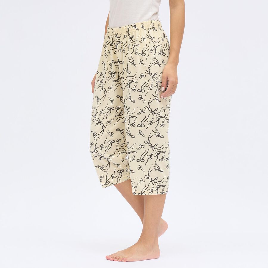 Ladies' Cream Slim Fit Flared Capri, Off White, large image number null