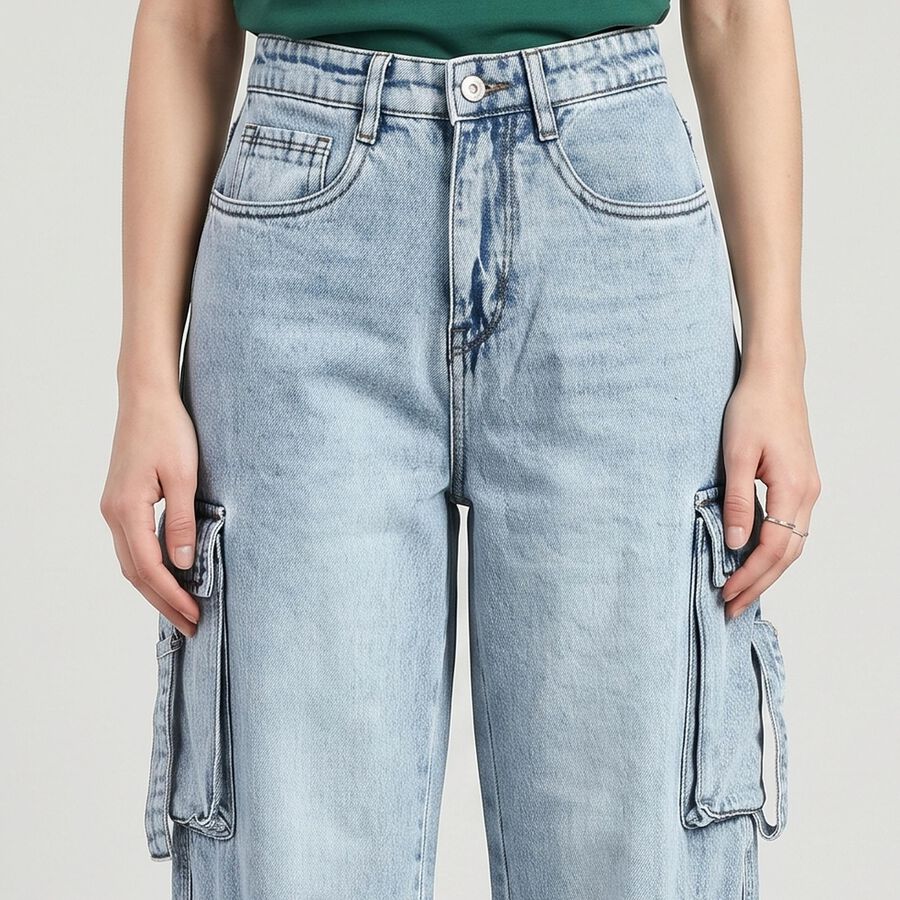 Women's Light Blue Relaxed Fit Cargo Jeans, हल्का नीला, large