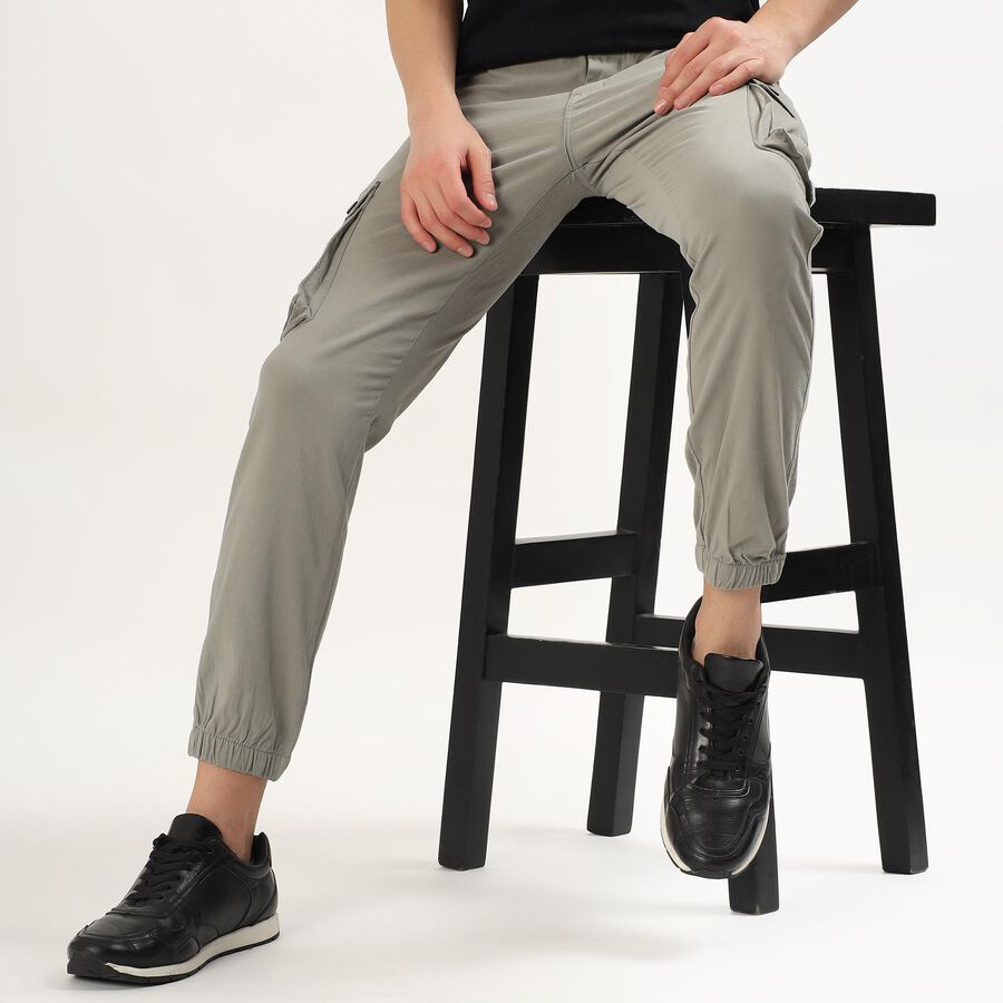 Men's Light Sage Green Slim Fit Cargo Trousers, हल्का ग्रे, large image number null