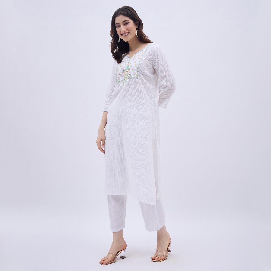 Women's White Cotton V-Neck Embroidered Kurta, ऑफ व्हाइट, large image number null