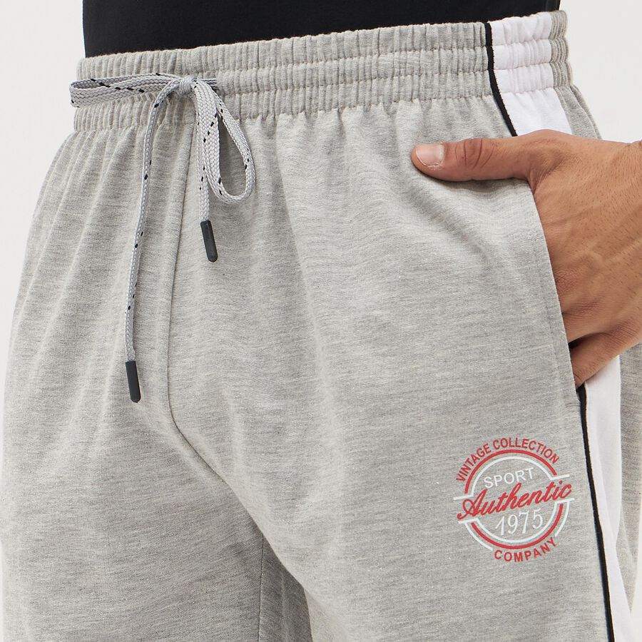 Men's Light Heather Grey Regular Fit Solid Jamaican Shorts, मिश्रित हल्का ग्रे, large image number null