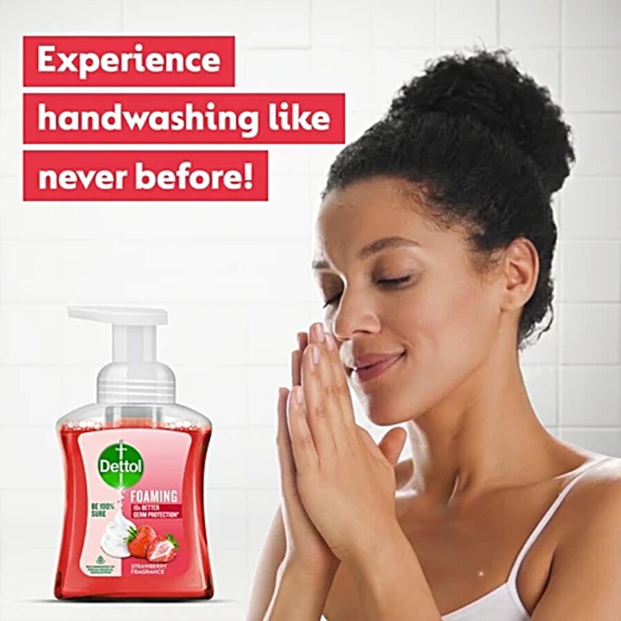 Refill Strawberry Rich Foam Moisturizing Hand Wash, , large