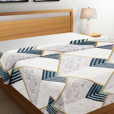 White Microfiber Blanket 