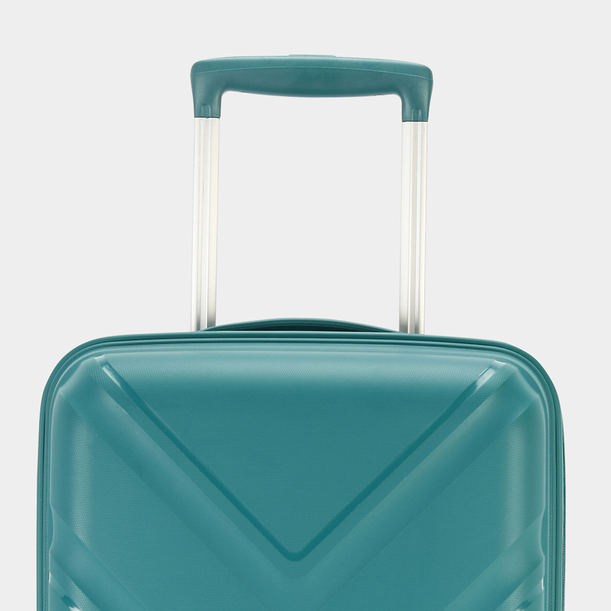Vishal mega mart trolley bags deals