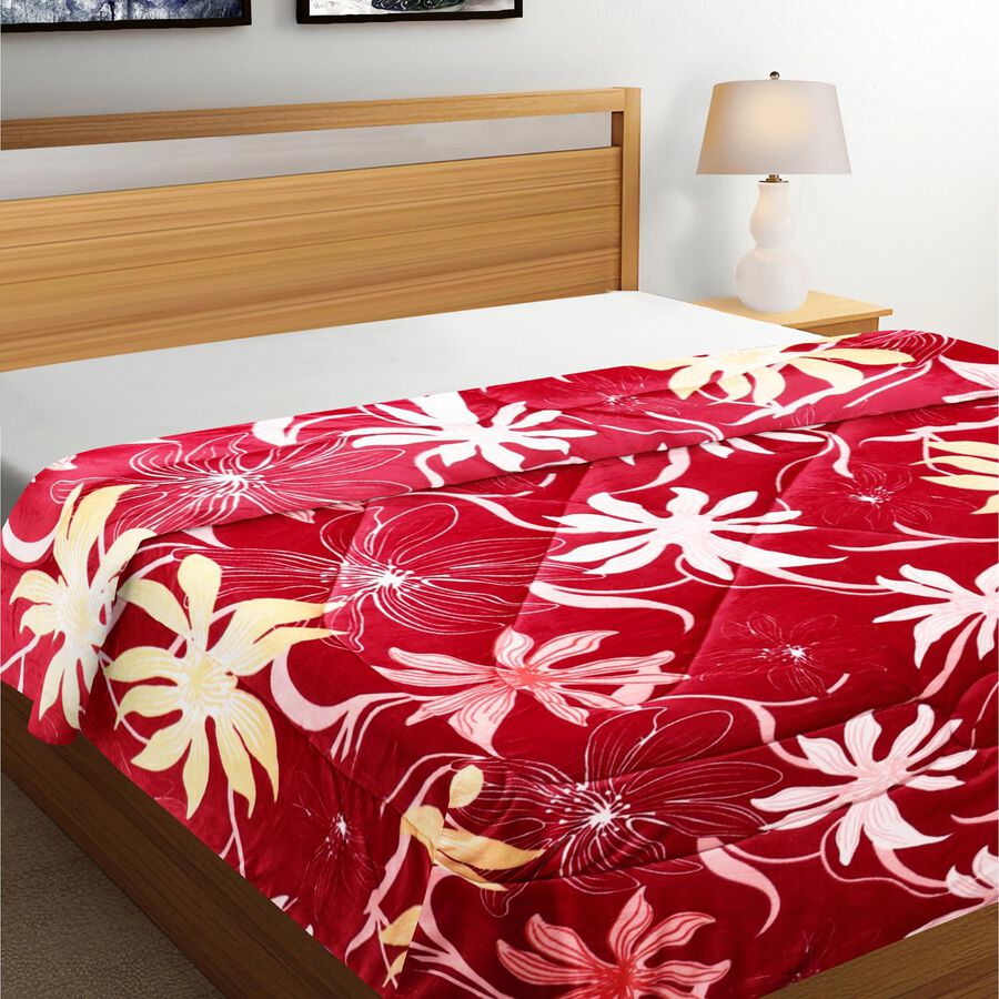 Red Polyester Comforter, , large image number null