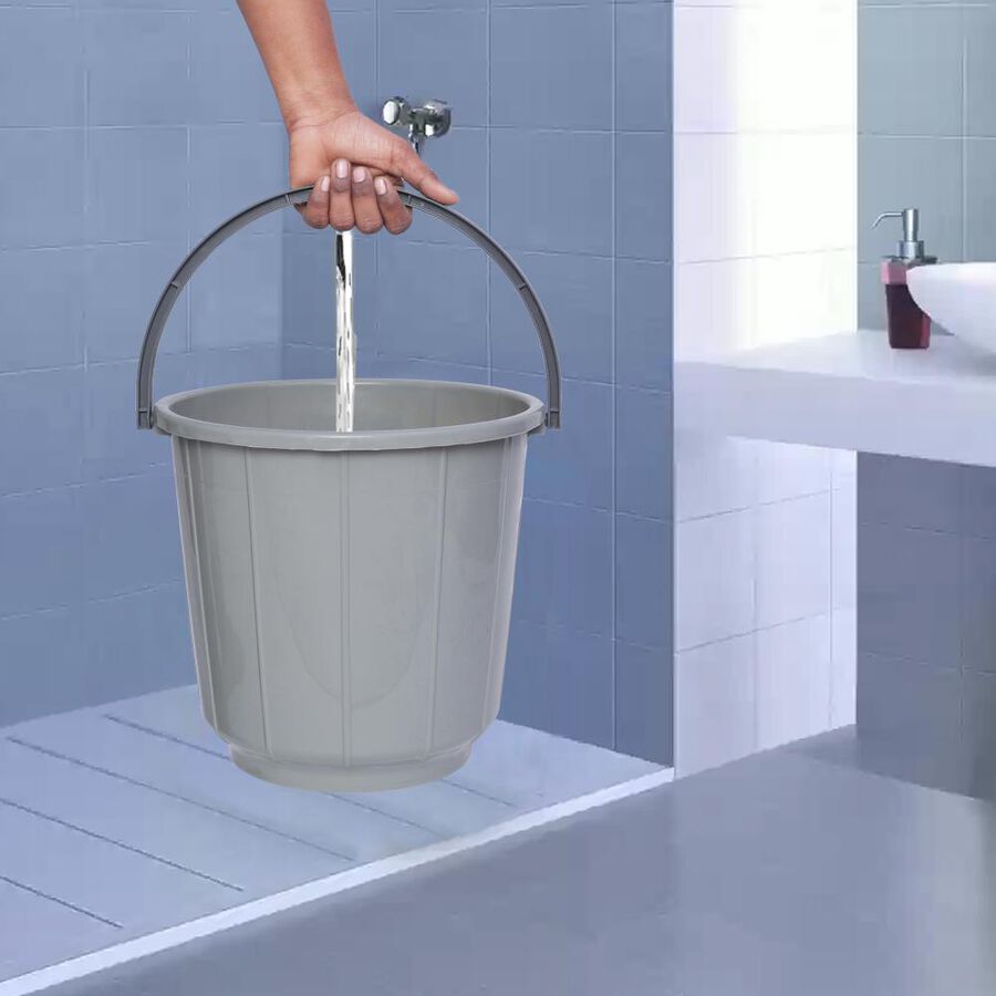 16 L Plastic Bucket, , large image number null