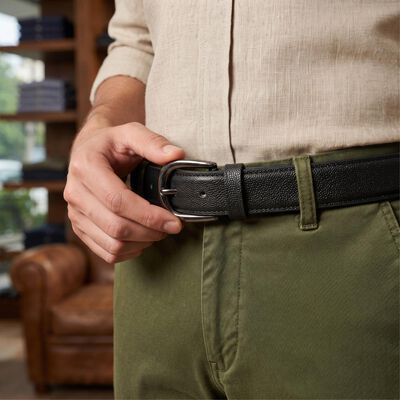 Woman's Black Polyurethane Belt