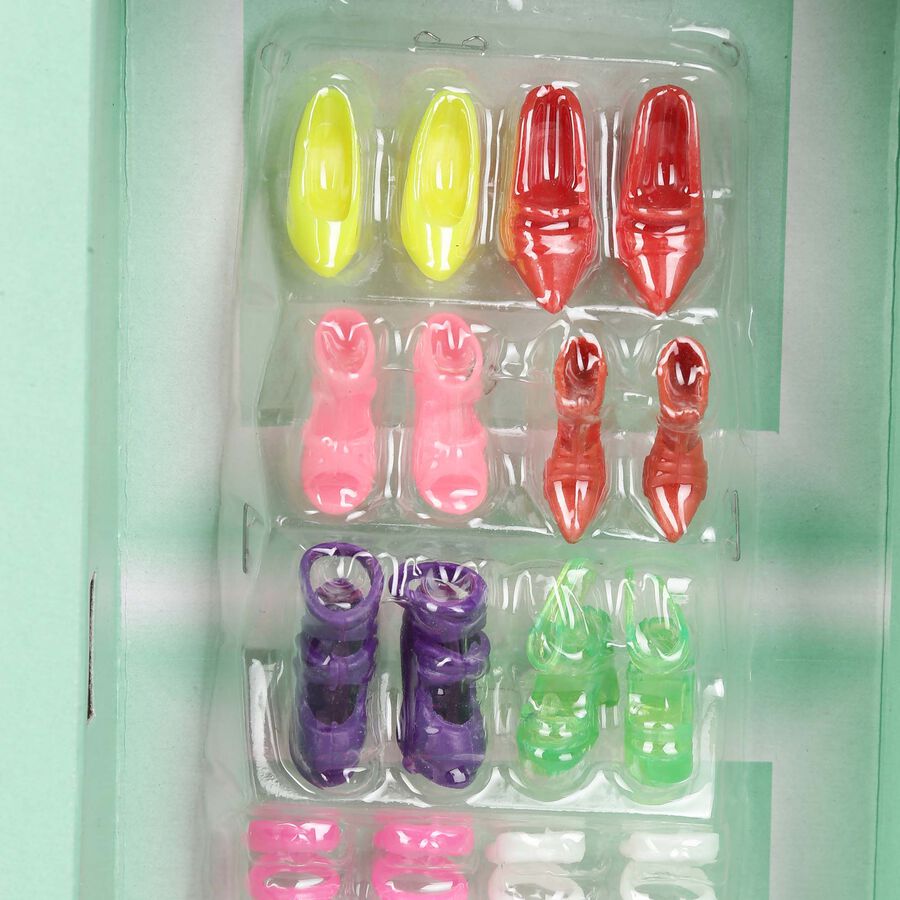 Plastic Dolls With Accessories , , large image number null